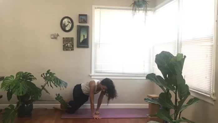 Shift your shoulders back and forth to warm up.