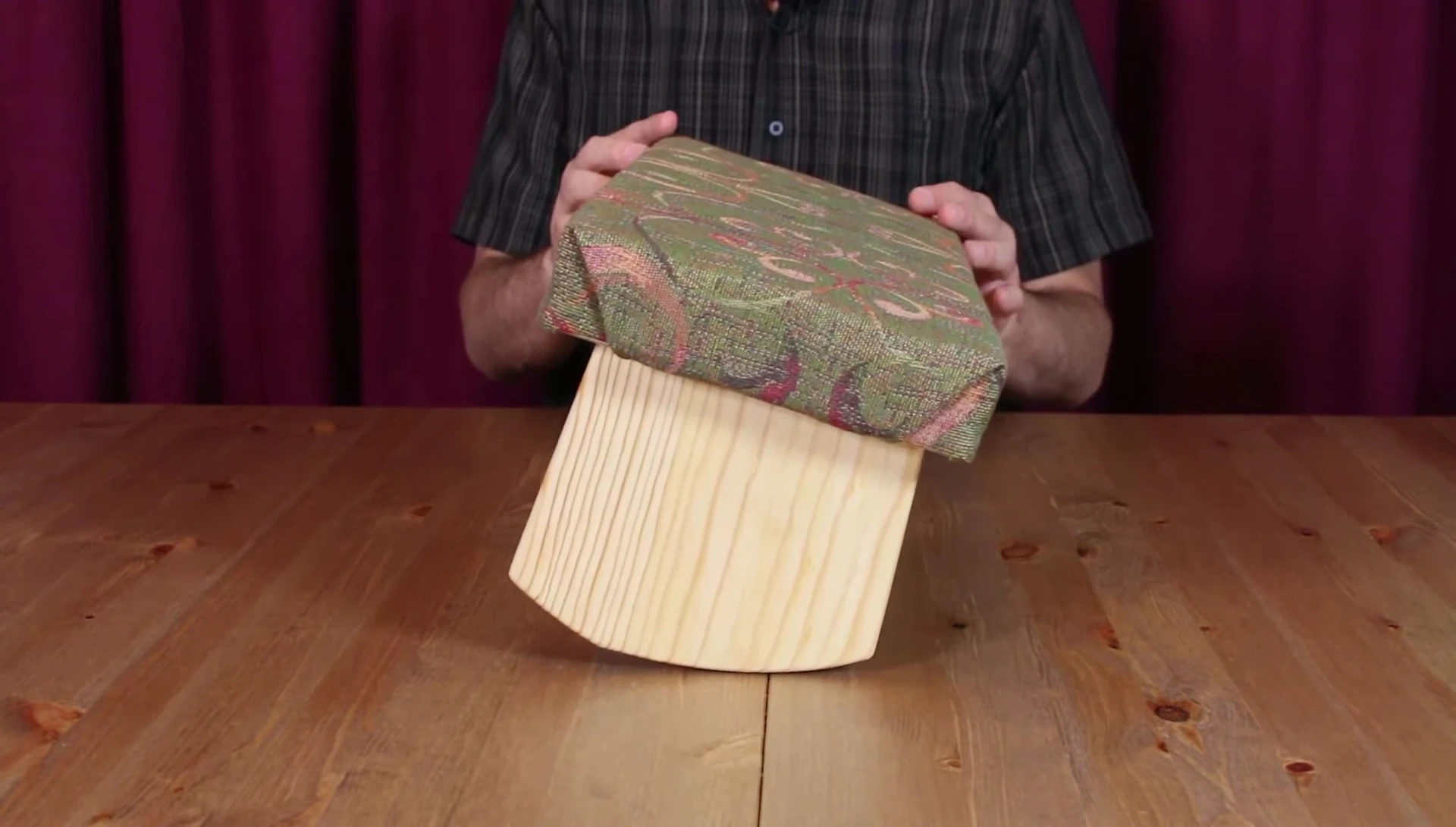 Demonstration of the dual-height adjustment feature of the bench.