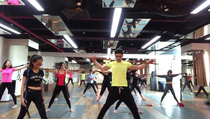 Exercise instructions and breath control