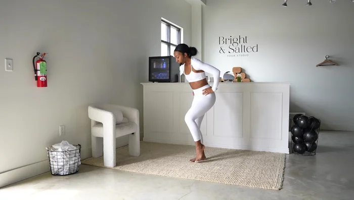 Leg Extensions & Core Work (Right Leg): Stand, place hands on hips. Bend right knee and extend left leg back, pointing the toe. Lean forward, engaging your core, and tap the toe.