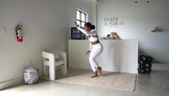 Curtsy Pulses (Right Leg): Perform curtsy pulses, pulsing to the right and tapping the toe.