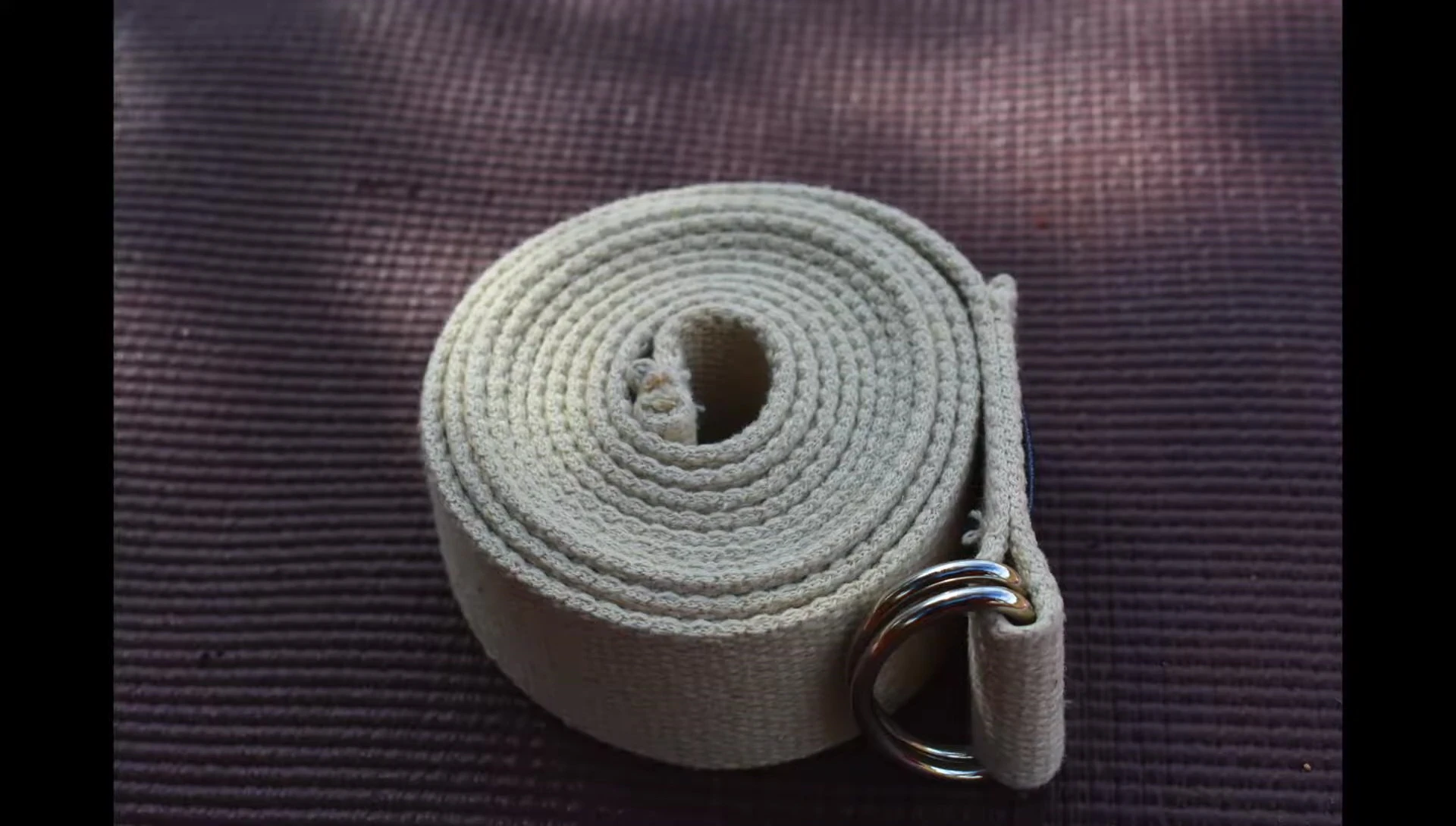 Close-up of a thick yoga strap