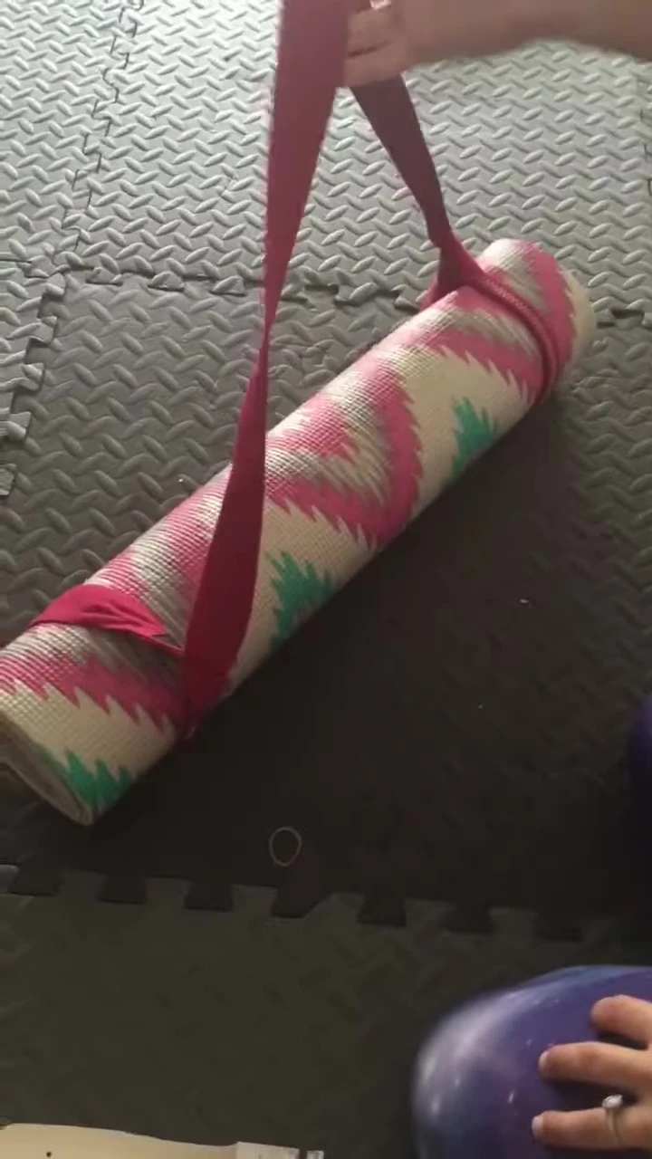 Close-up of the organic cotton material of the strap.