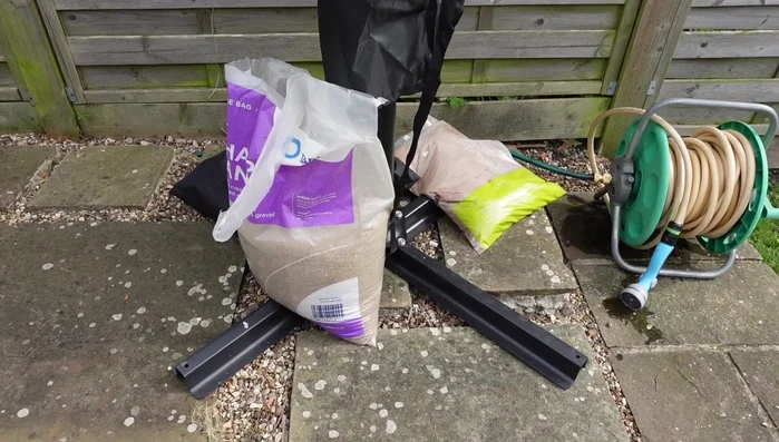 Insert the sandbag into the cover.