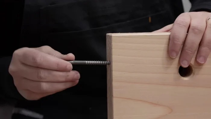 Install the vise jaws.